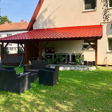 Апартаменти Skolici Stredisko Abena S Ubytovanim Острава Екстер'єр фото